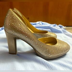 ANDIAMO Womens Pump Bling Heels Size 8
